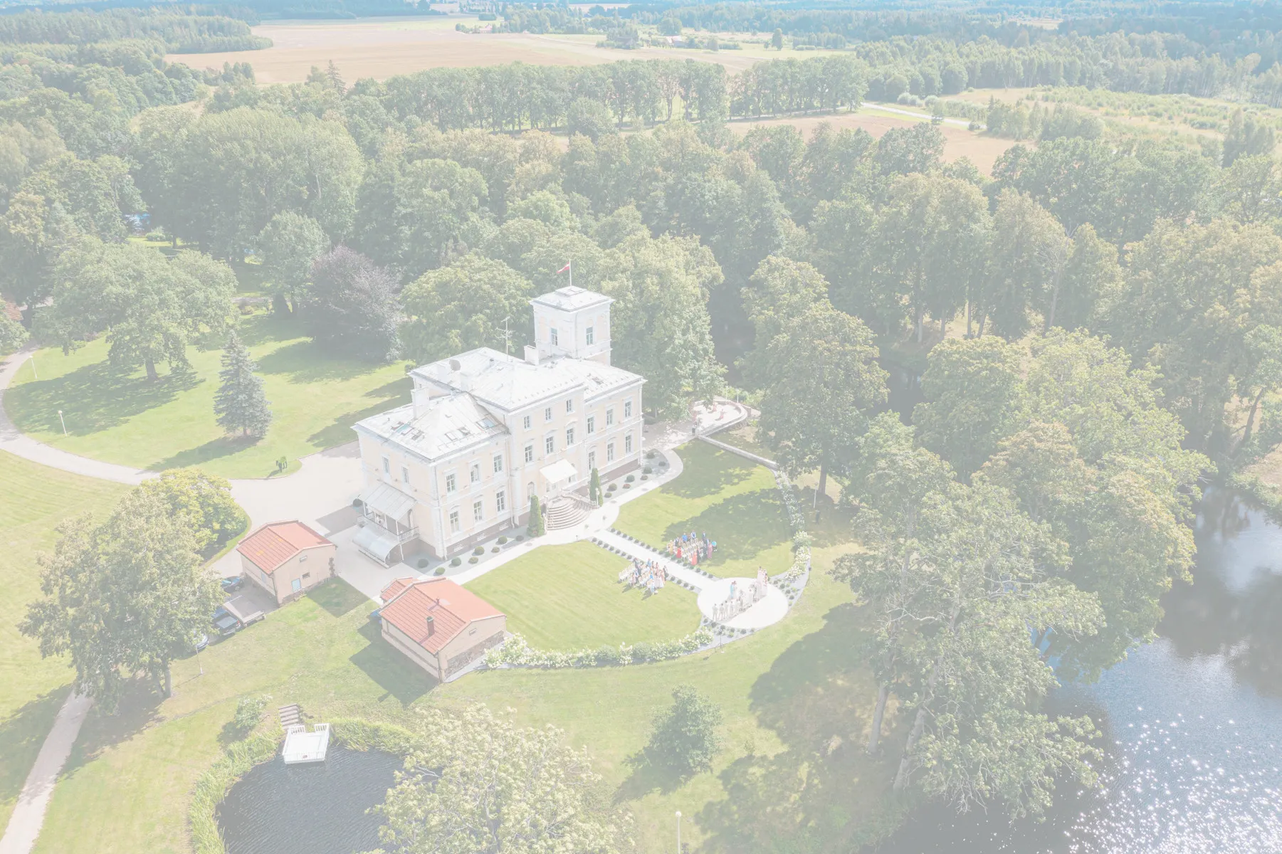 Igates pils un parks no putna lidojuma